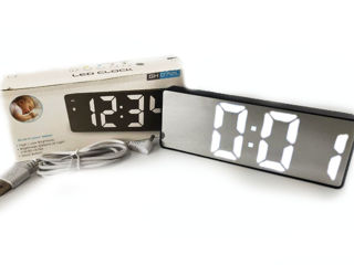 Светодиодные часы с LED экраном foto 4