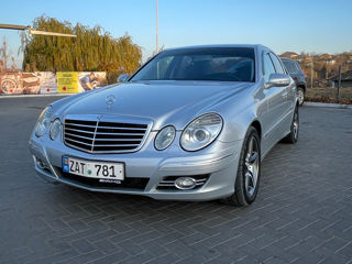 Mercedes E-Class foto 2