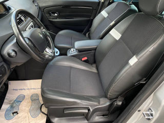 Renault Scenic foto 9