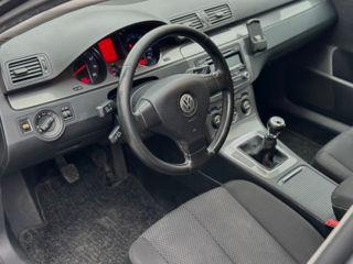 Volkswagen Passat foto 4