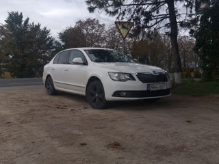 Skoda Superb foto 2