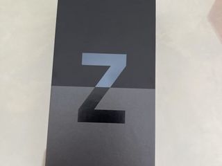 Samsung Galaxy Z Flip 3 5G 8Ram/128Gb - 699 €. Black. Garantie. Sigilat. Запечатан! Гарантия 1 год!
