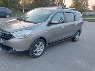 Dacia Lodgy foto 2