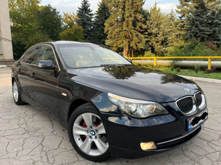 BMW 5 Series foto 3