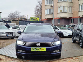 Volkswagen Passat foto 2