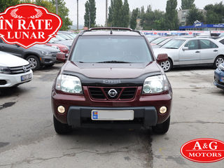 Nissan X-Trail foto 2