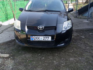 Toyota Auris foto 1