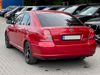 Toyota Avensis foto 5