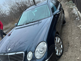 Mercedes E-Class foto 3