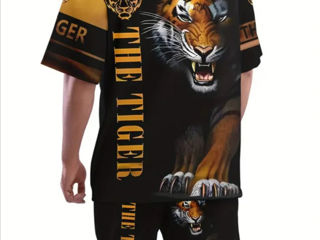 Urgent. Costum, tricou și pantaloni scurți. Mărimea L. Nou. foto 4