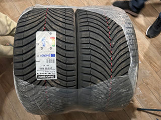 255/35 R19 Bridgestone