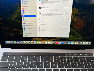 MacBook Pro 2018 foto 4