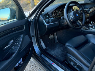 BMW 5 Series foto 5