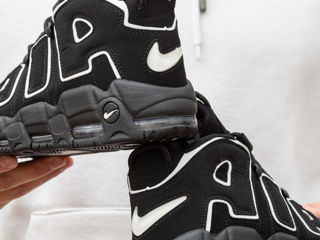 Nike Air More Uptempo Black/White Unisex foto 3