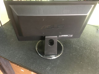 Монитор HP ProDisplay P221  - на  22   - Asus  VH197 DR - 18.5 - Asus    VS 197 DE   -  19  фото 4