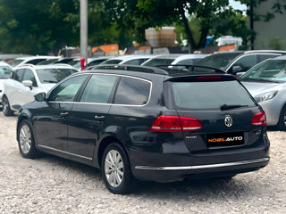 Volkswagen Passat foto 4