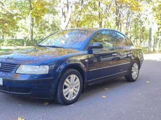 Volkswagen Passat foto 2