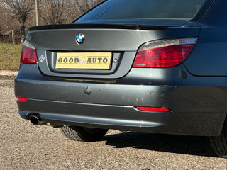 BMW 5 Series foto 6