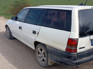 Opel Astra foto 2