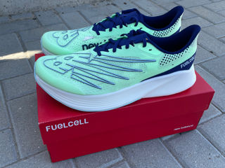 New Balance FuelCell RC Elite M CG2 Green Running Shoes