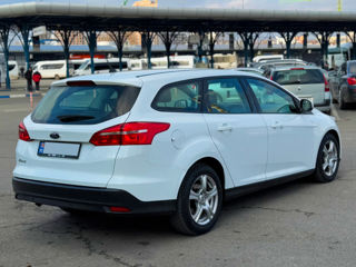 Ford Focus foto 6