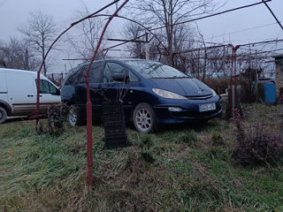 Toyota Previa foto 2