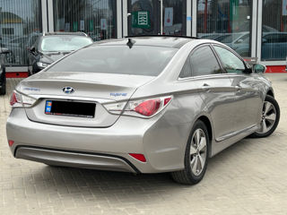 Hyundai Sonata foto 4