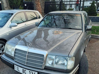 Mercedes Series (W124)