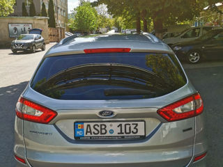 Ford Mondeo foto 5