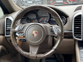 Porsche Cayenne foto 7