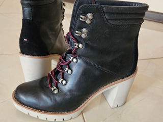 Botine Tommy Hilfiger foto 2