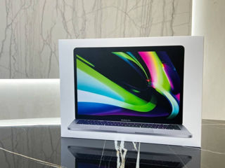 Apple MacBook Air 13,6 M2 2022 8ГБ  SSD 512gb