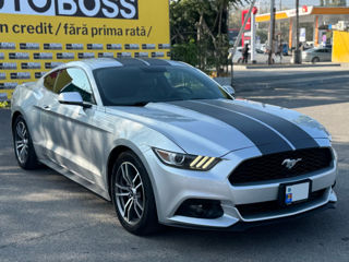 Ford Mustang foto 4