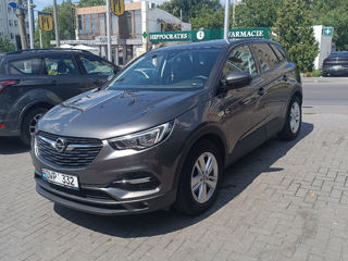 Opel Grandland X foto 2