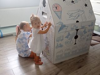 Căsuța de colarat din carton