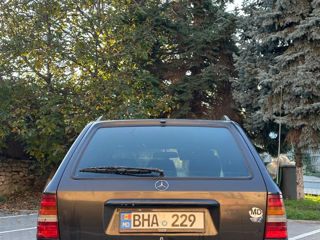 Mercedes Series (W124) foto 5