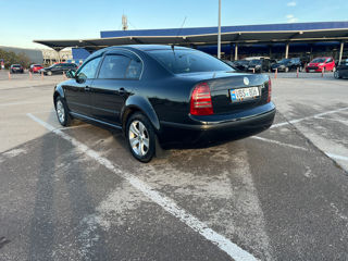 Skoda Superb foto 3