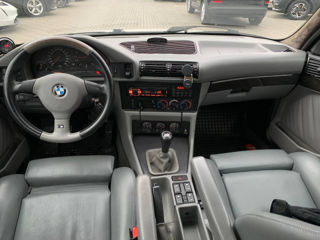 BMW 5 Series foto 9