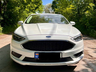 Ford Fusion foto 1