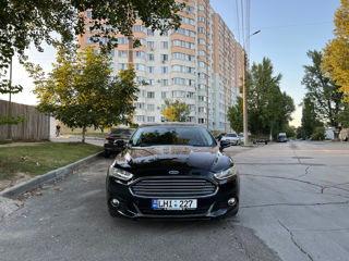 Ford Fusion foto 4