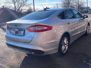 Ford Fusion foto 6