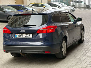 Ford Focus foto 6