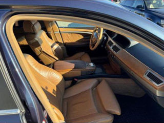 BMW 7 Series foto 4