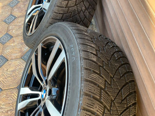 R20 BMW X5 F15 F16 raznoshirokie Mpaket foto 5