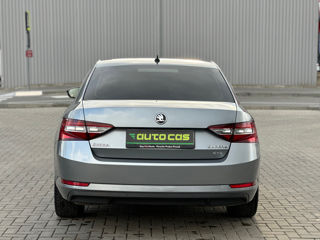 Skoda Superb foto 5