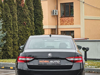 Skoda Superb foto 5