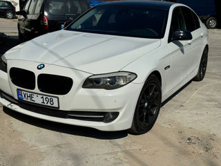 BMW 5 Series foto 1