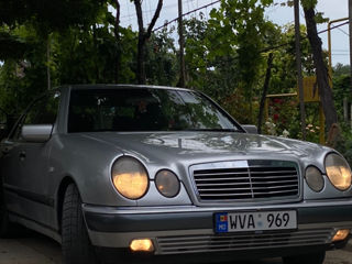 Mercedes E-Class foto 5