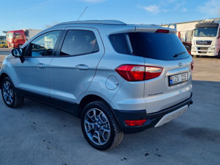 Ford EcoSport foto 10