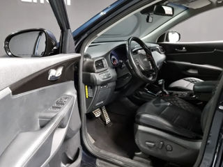 KIA Sorento foto 8